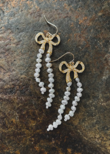 Trinket Pearl Bow Earrings 1