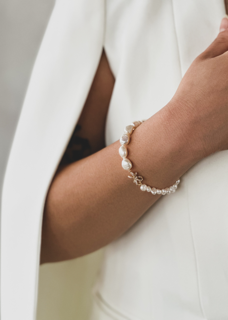 Evander Pearl Bridal Bracelet 1