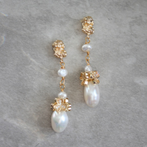 Galia Pearl Bridal Earrings 1