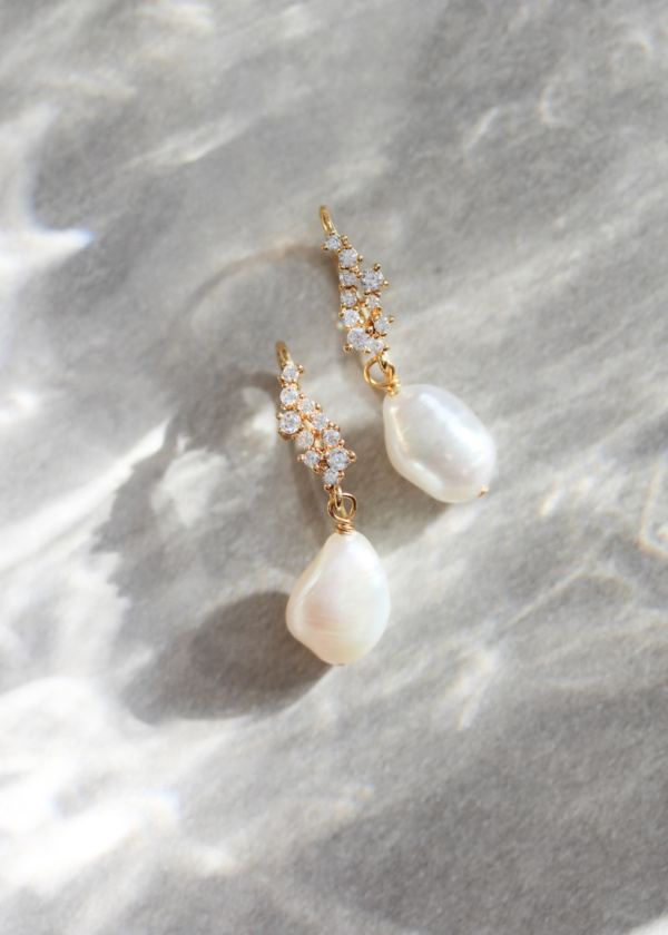 Tasman Pearl Bridal Earrings 1