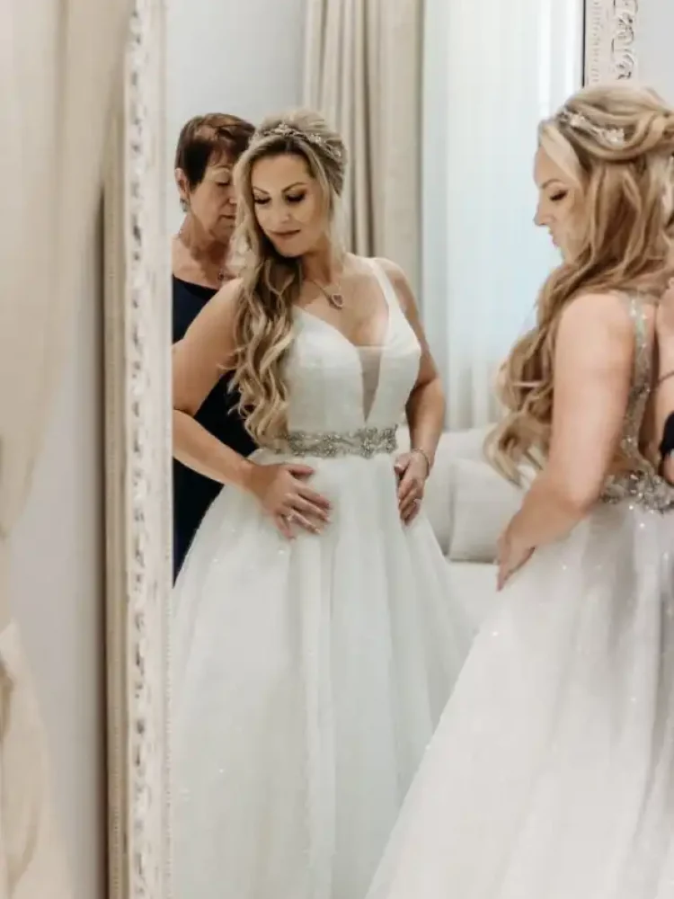 151bride Melanie Wears Fleur Crown 683x1024