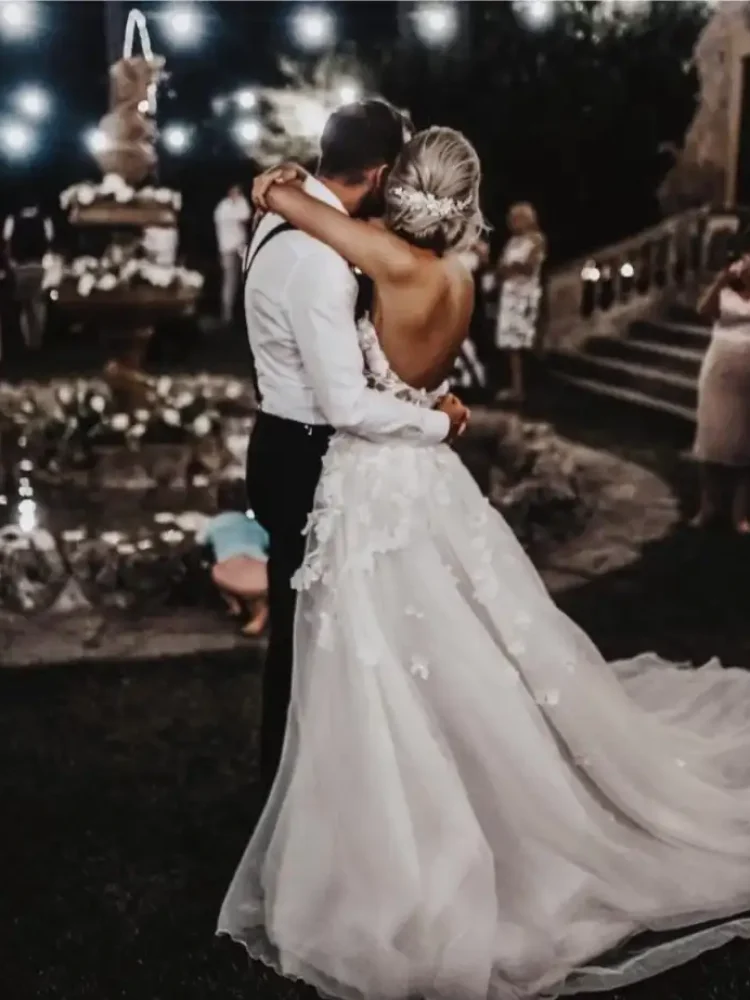 278 Bride Lisa Wears Our Versailles Headpiece 2 827x1024