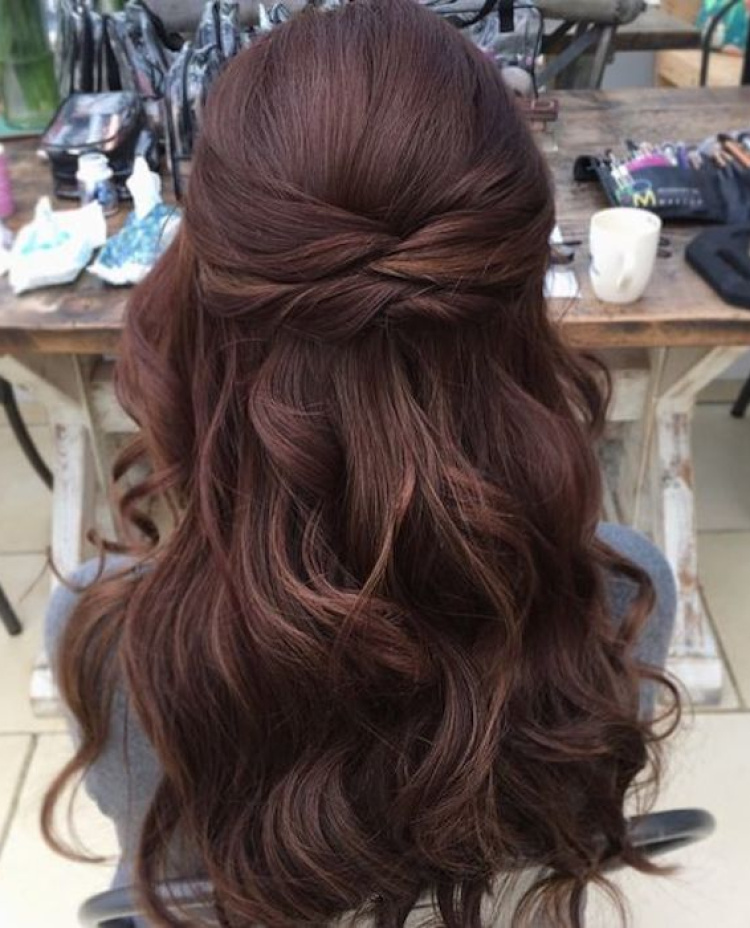 37 Beautiful Half Up Half Down Hairstyles Twisted Hair 7