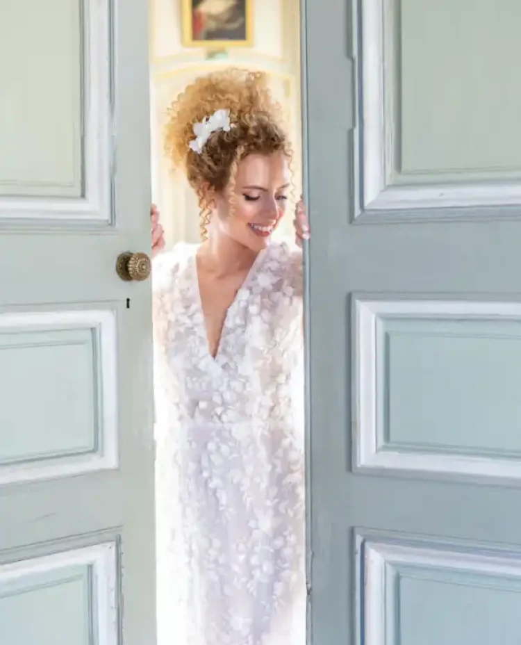 44 Bride Nay Wore Bespoke Odessa Cape And Madame Hair Comb 5 682x1024