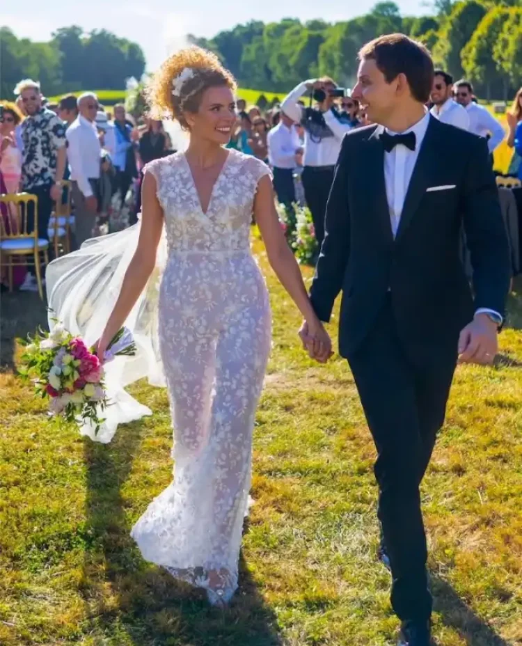 45 Bride Nay Wore Bespoke Odessa Cape And Madame Hair Comb 4 750x938