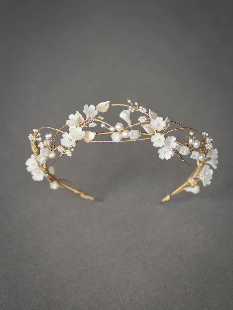 An Airy And Romantic Floral Headband For Bride Megan 5