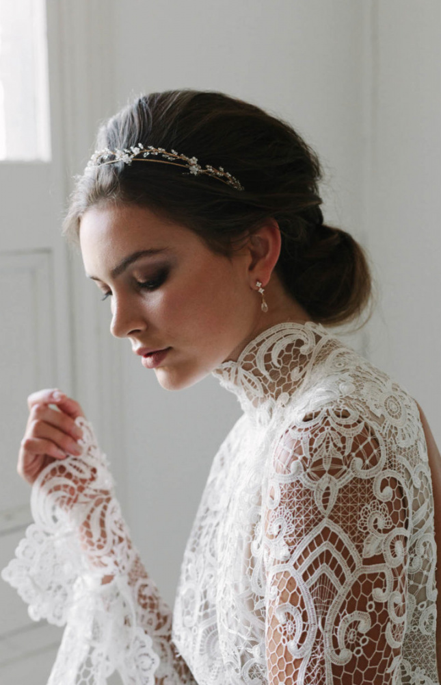 Blanchett Delicate Wedding Crown 2 E1521336287222.jpg