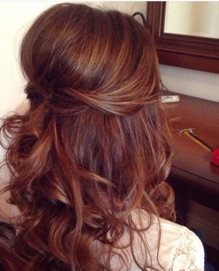 Beautiful Bridesmaids Hairstyles Half Up Half Down 11