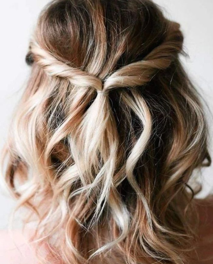 Beautiful Bridesmaids Hairstyles Half Up Half Down 5