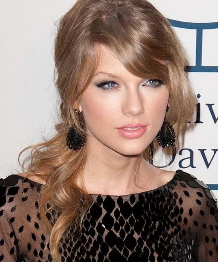 Bridal Ponytails For Long Wedding Hair 2