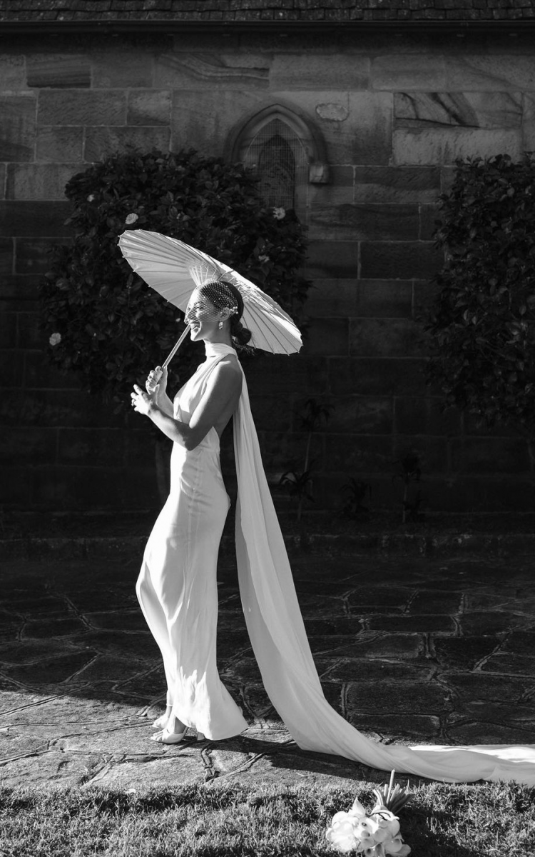 Bride Ashleigh Wears Parker Veil With Pearls 7