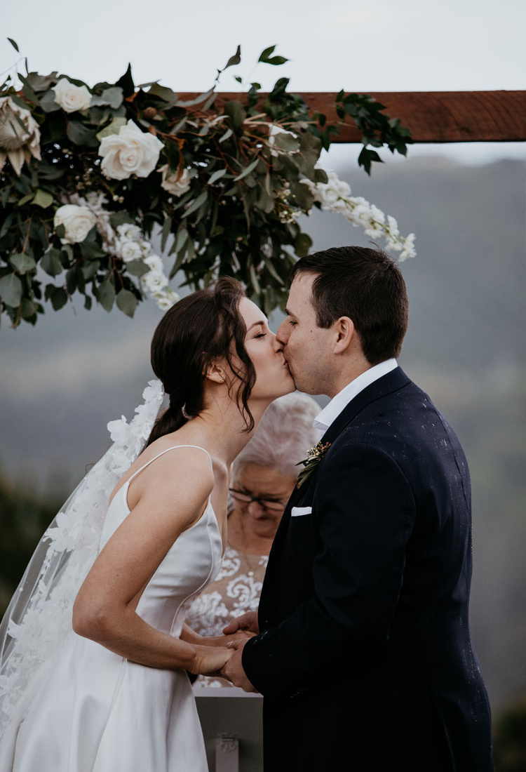 Bride Bronte Wearing Riviera Veil (6)