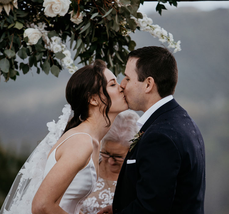 Bride Bronte Wearing Riviera Veil (6)