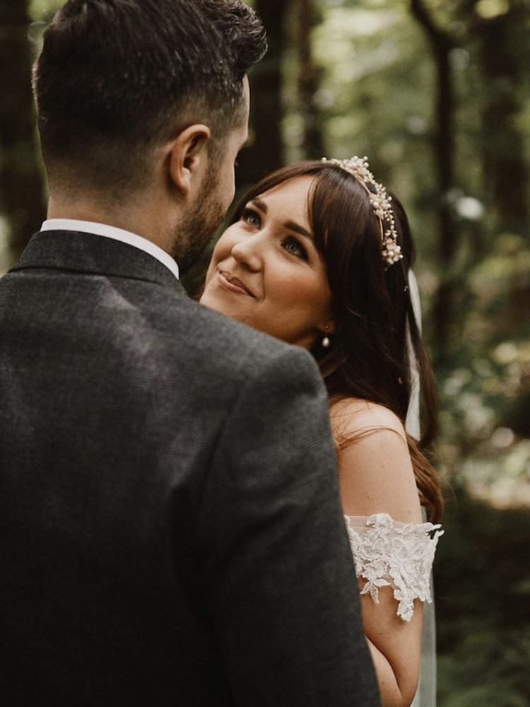 Bride Hayley Wears The Fleur Wedding Crown 1