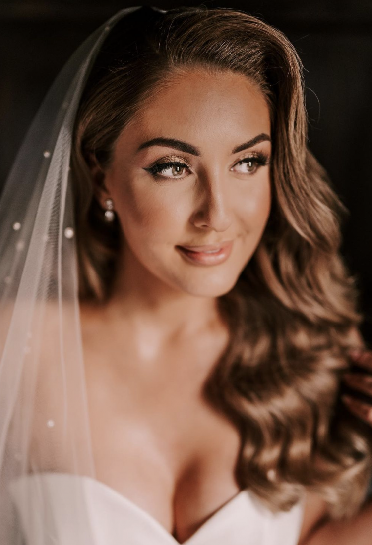 Bride Kaitlyn Wears Custom Theodore Veil 2