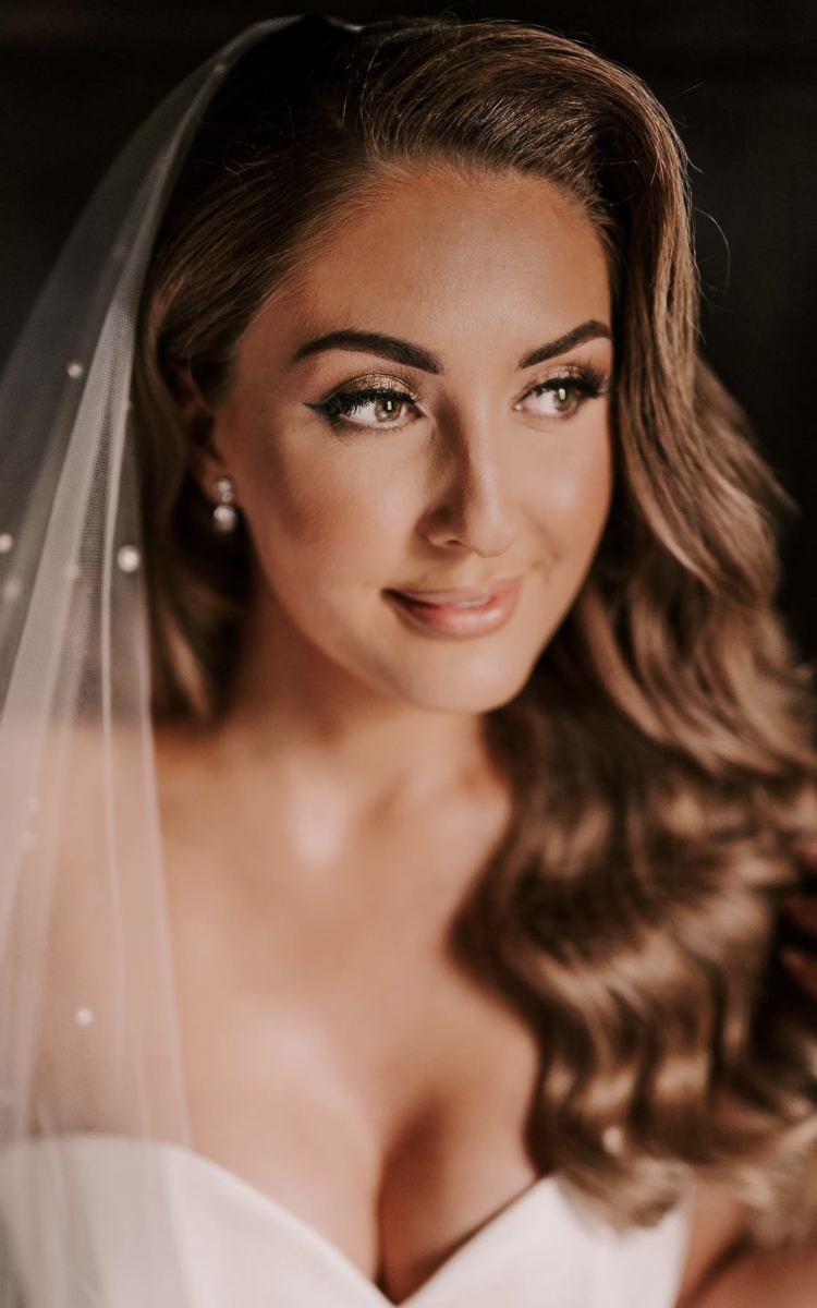 Bride Kaitlyn Wears Custom Theodore Veil 2