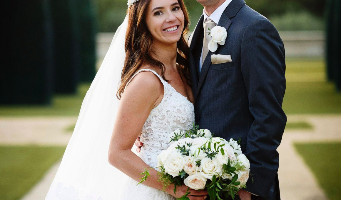 Bride Viviane Wears A Bespoke Floral Crown 5