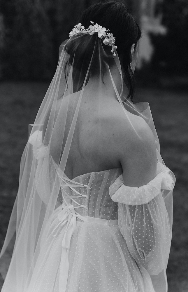 CALLA LILY minimalist wedding veil