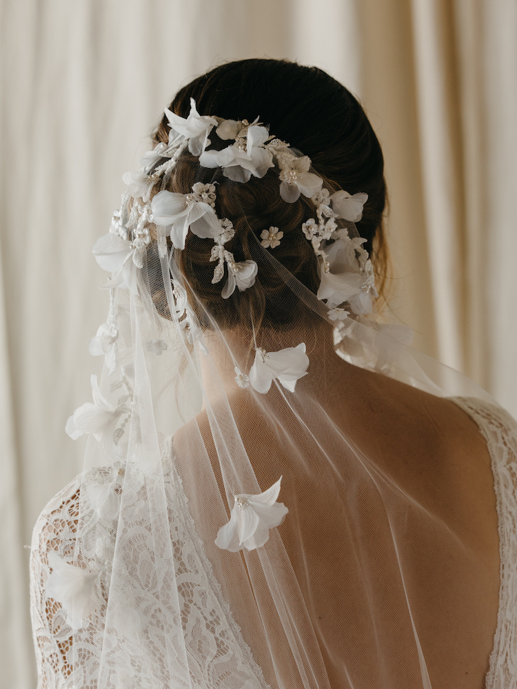 Simple veil style hotsell