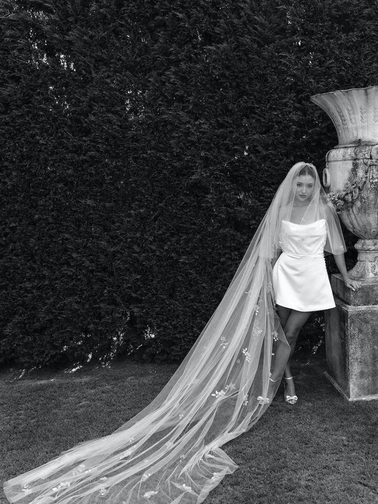 Your guide to short wedding dresses and long veils