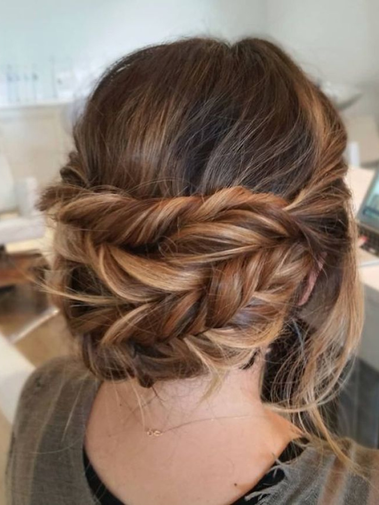 Gorgeous Messy Wedding Updos 12