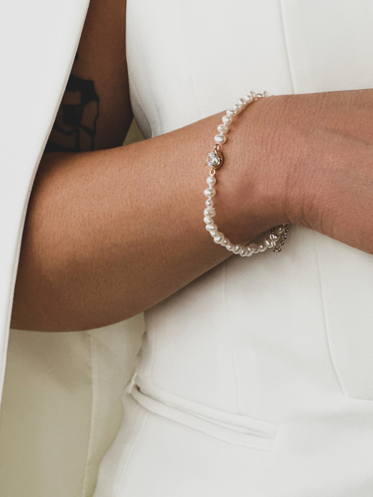 Hera Crystal Pearl Bracelet 2