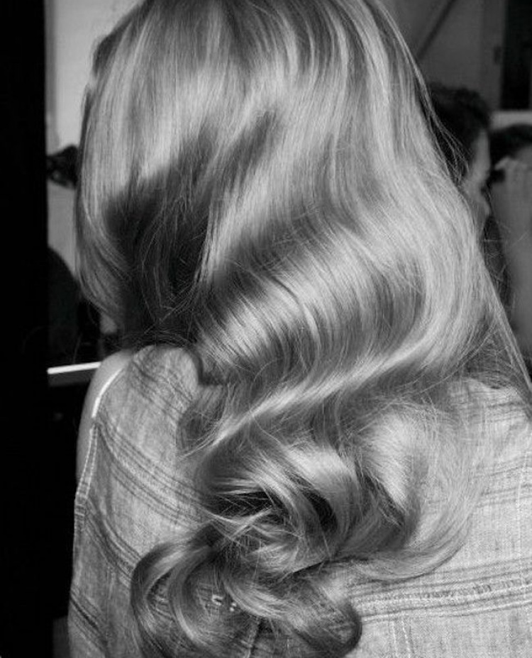 Hollywood Waves For Long Hair 3
