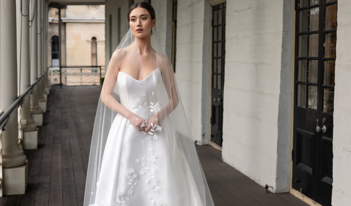 How-to-accessorise-a-ball-gown-wedding-dress