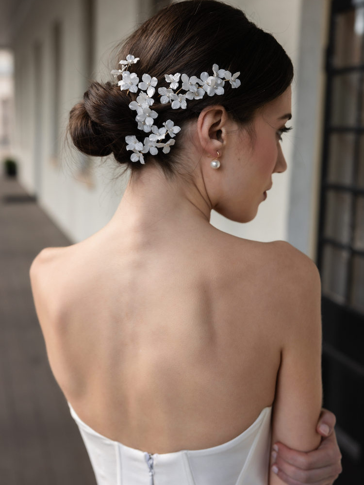 How to accessorise a short wedding dress 9