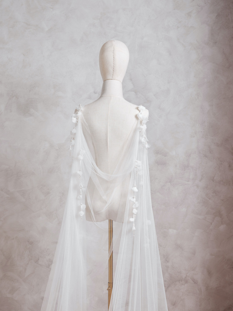 How To Remove Creases From A Wedding Veil 10