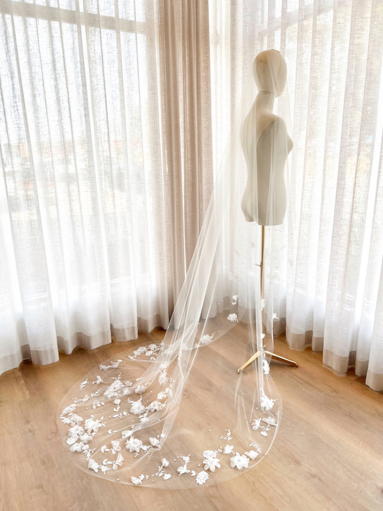 How To Remove Creases From A Wedding Veil 11