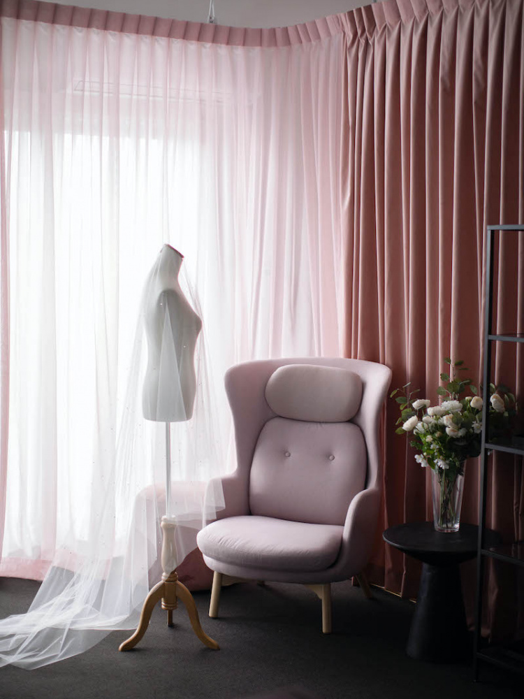 How To Remove Creases From A Wedding Veil 17
