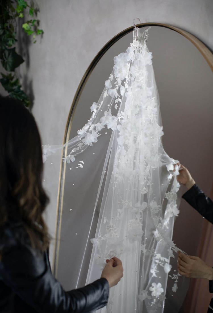 How To Remove Creases From A Wedding Veil 18