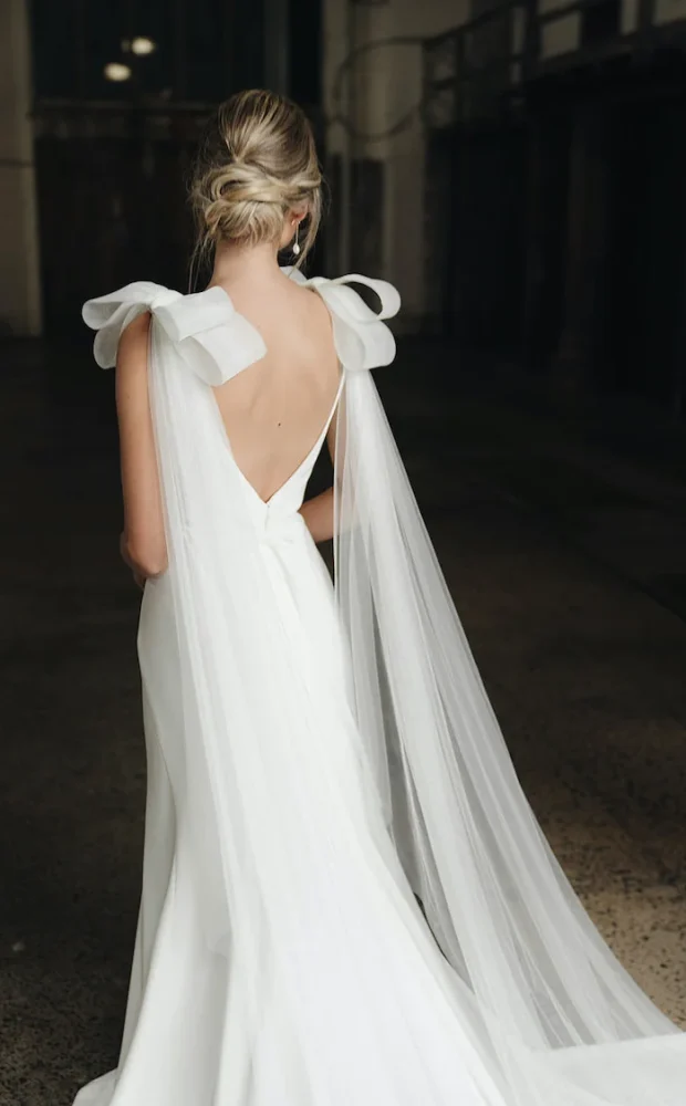 Laurence Bridal Wings With Bows 2