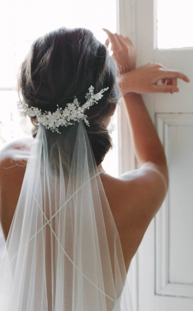 Marion Floral Bridal Comb 1 E1521336571152.jpg
