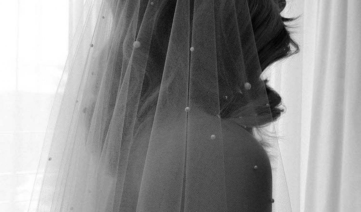 Nadia Long Pearl Bridal Veil 1