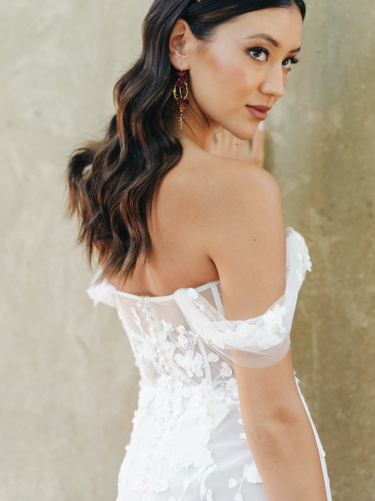 Night Kiss Wedding Crown 3