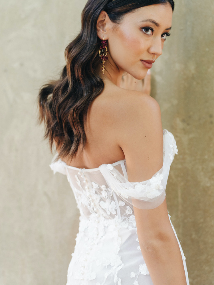 Night Kiss Wedding Crown 3