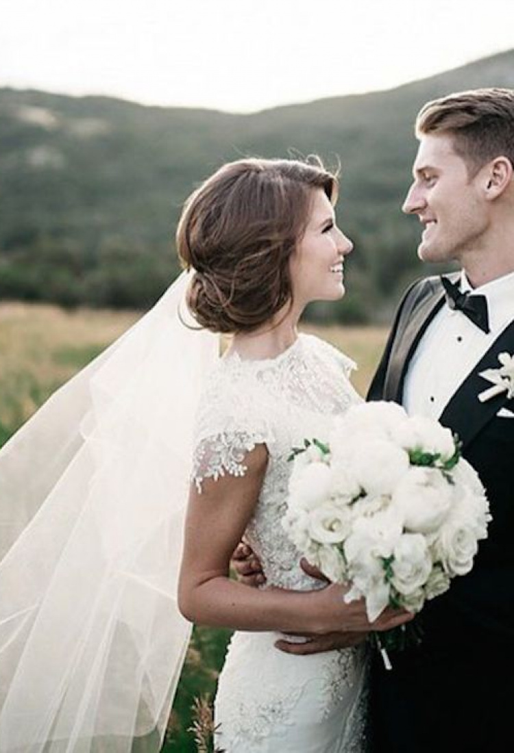 Gorgeous Wedding Hairstyles With Veils Wedding Updos With Veil 11