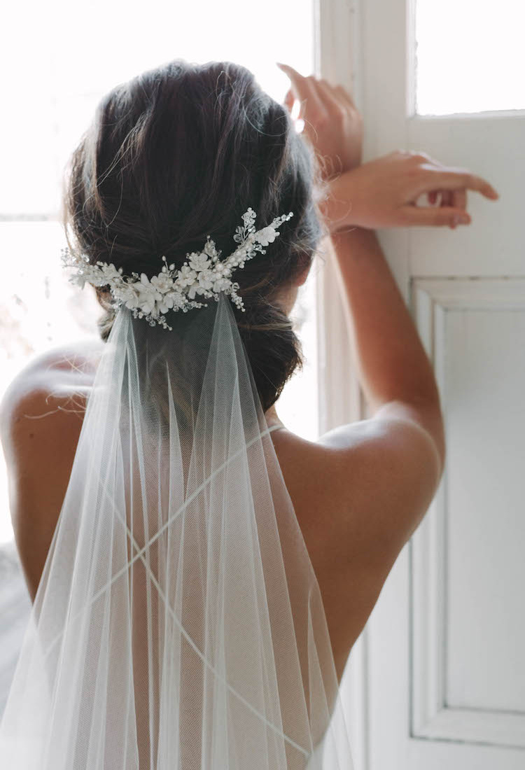 Gorgeous Wedding Hairstyles With Veils Wedding Updos With Veil 7