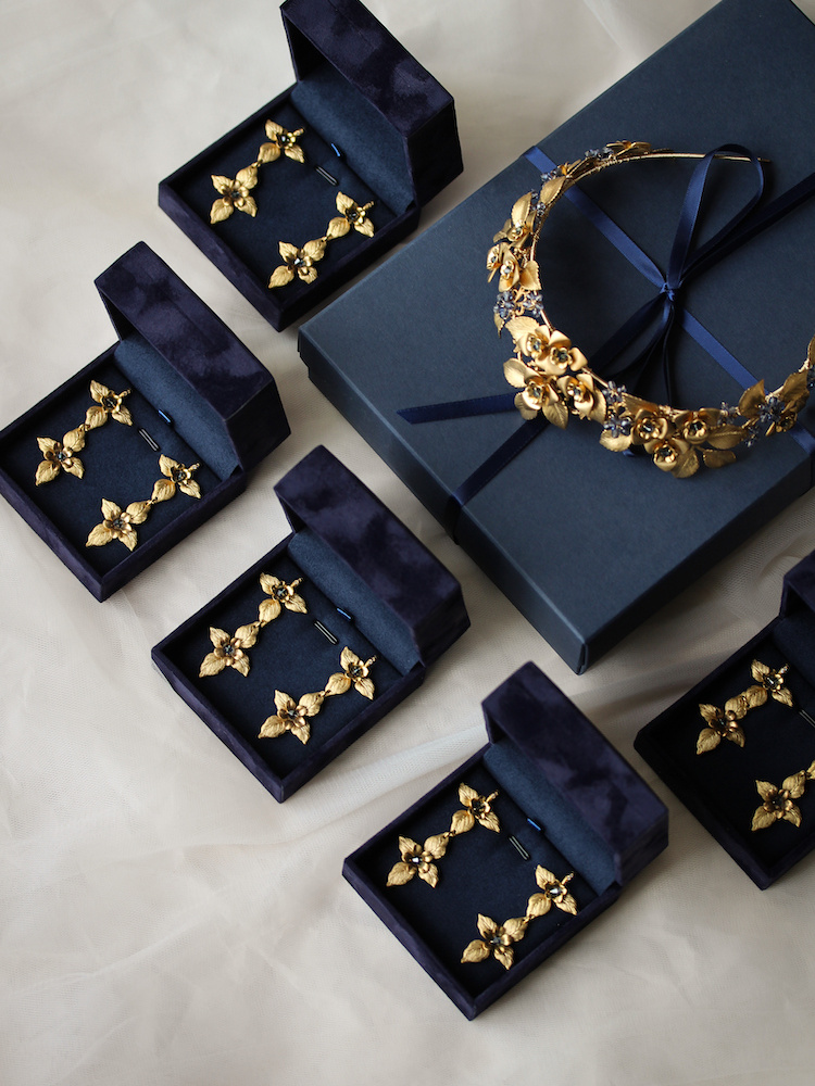 Roman Crown + Valentina Earrings Boxed 1