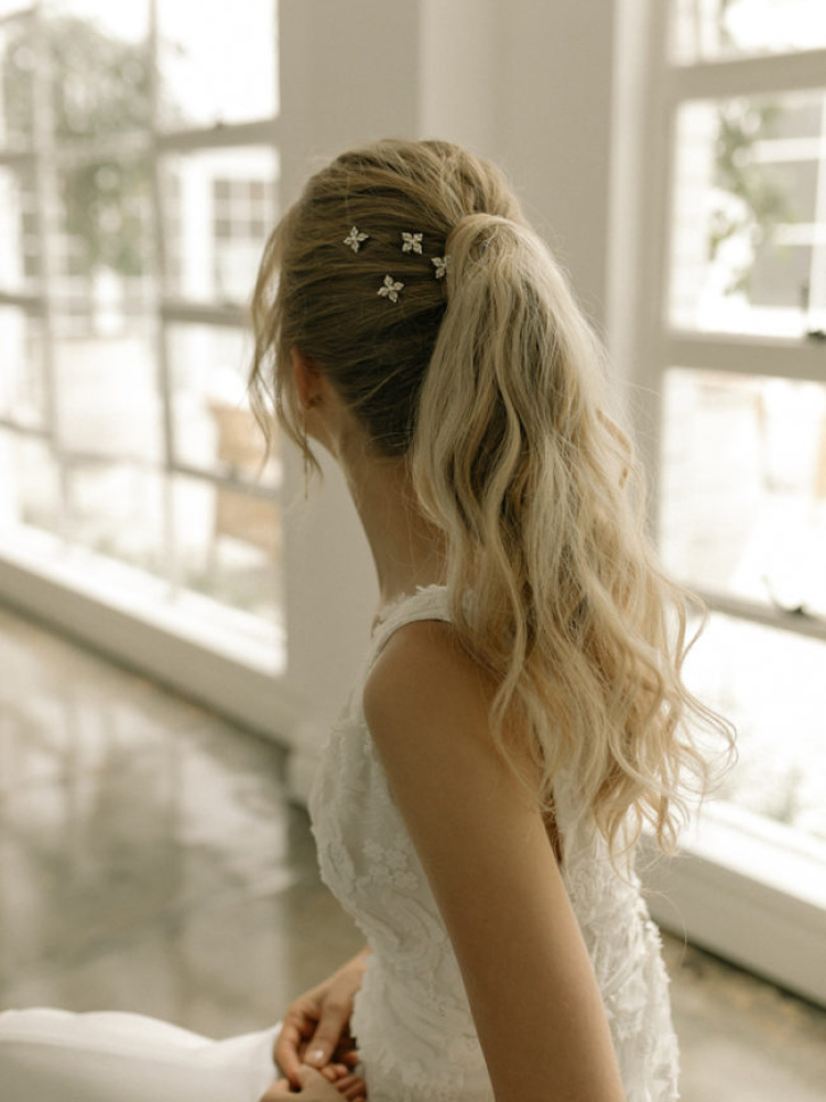 Stellar Crystal Hair Pins For Classic Wedding Ponytails