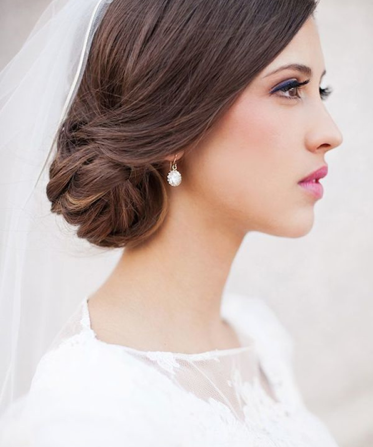Side Wedding Hair With Wedding Veil.jpg