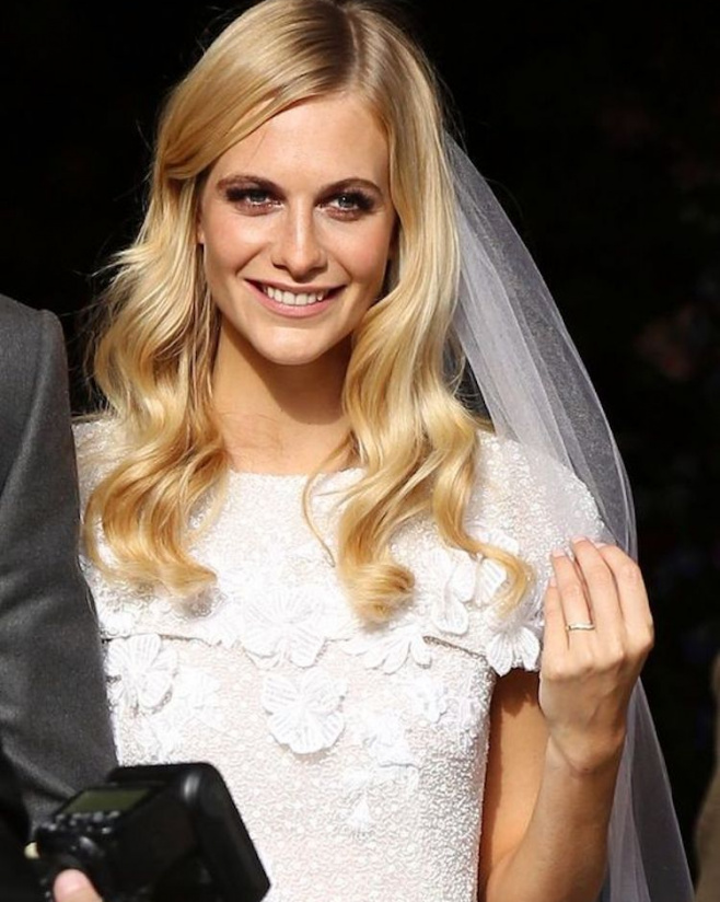 The Essential Guide To 2020 Wedding Hair Luxurious Waves 6