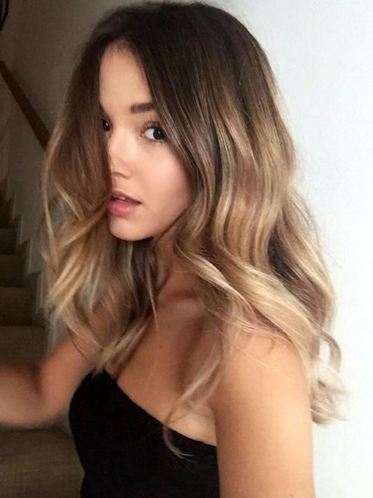 Tousled Loose Curls Wedding Hairstyles For Veils 2