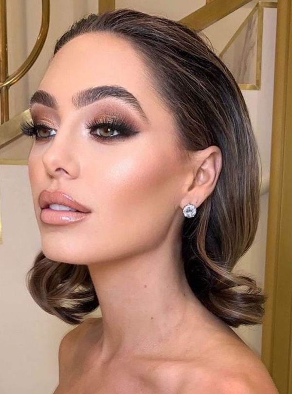 Wedding Hairstyles For Short Hair Sleek Hair 3
