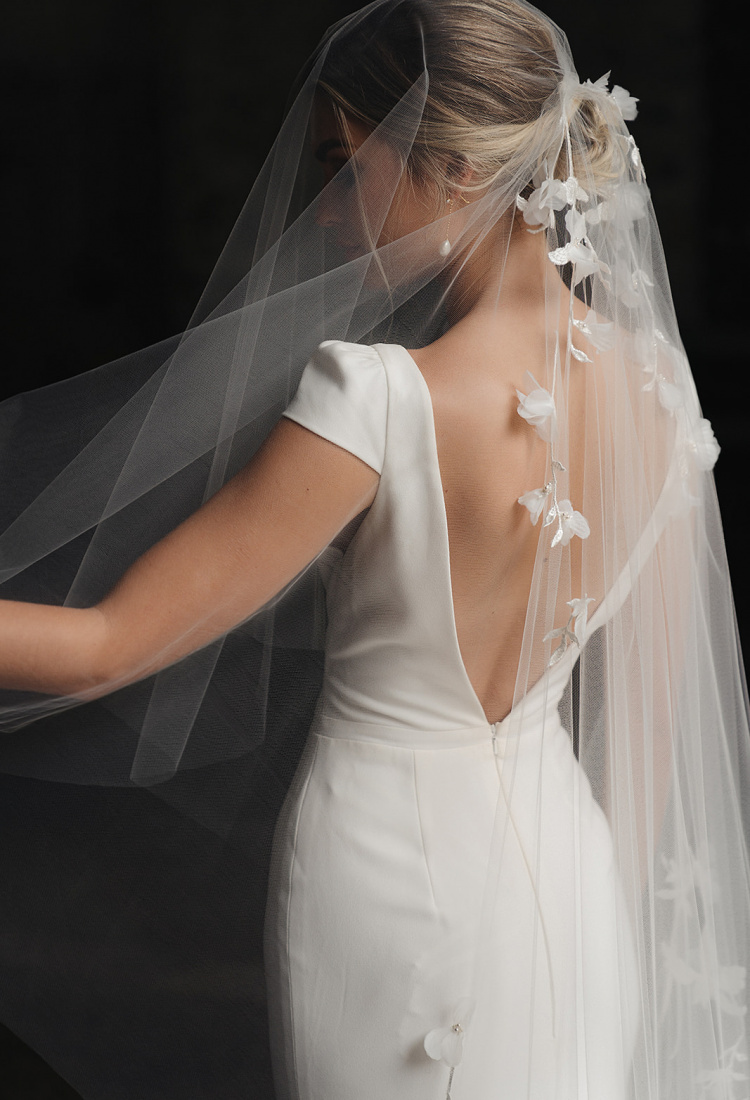 What is a blusher and do you need one on your veil