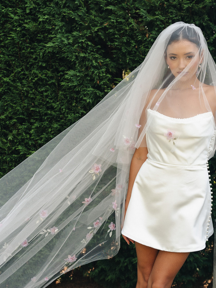 Your guide to short wedding dresses and veils