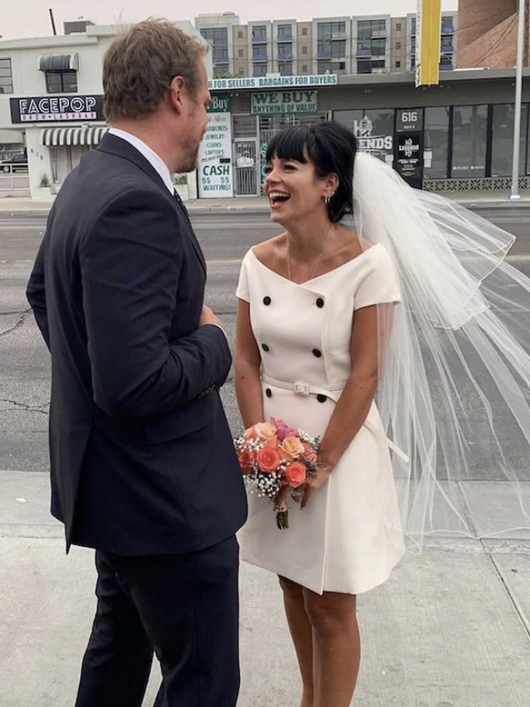 Your Guide To Styling A Short Wedding Dress With A Veil 12